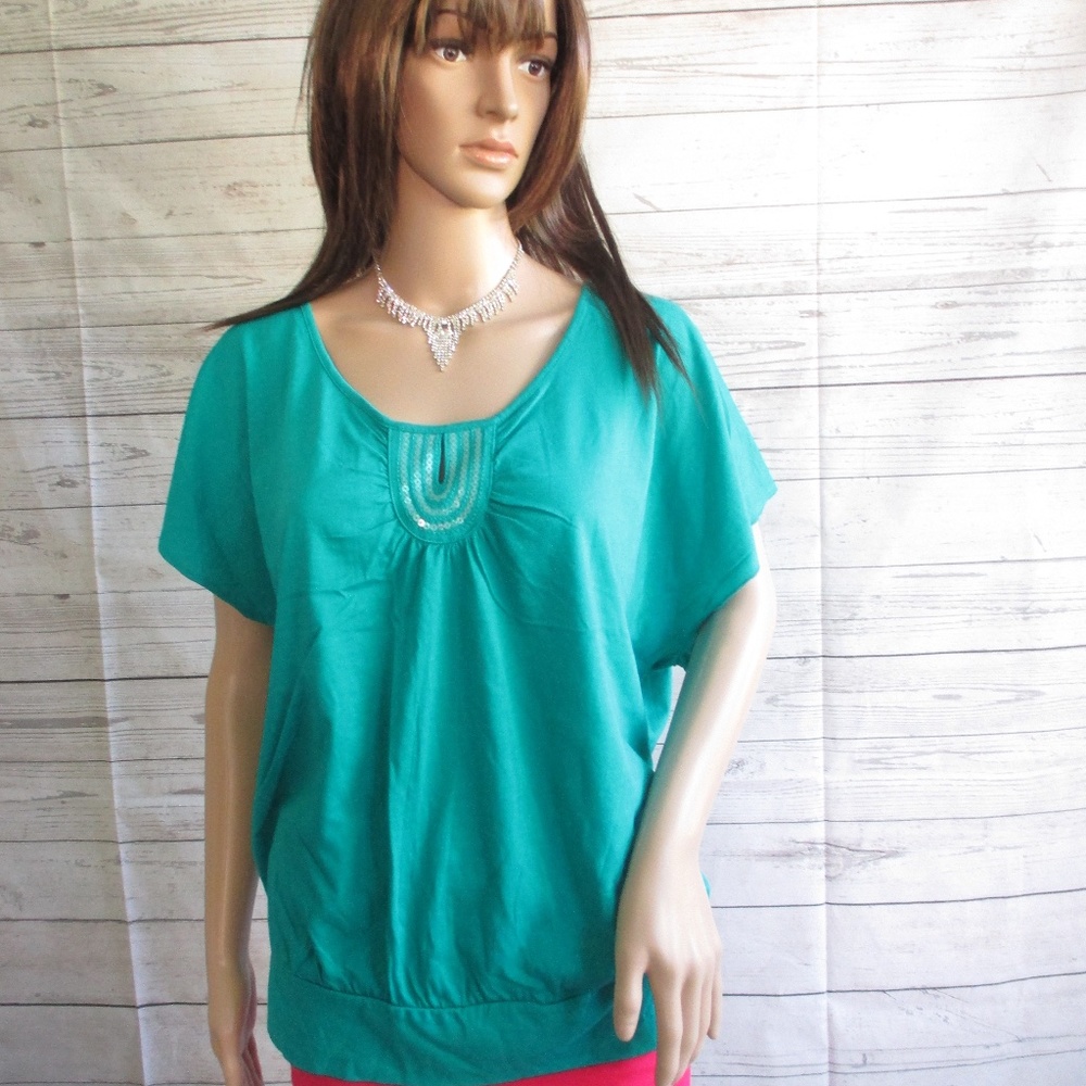 NWT - BAY STUDIO cute knit top - sz PM